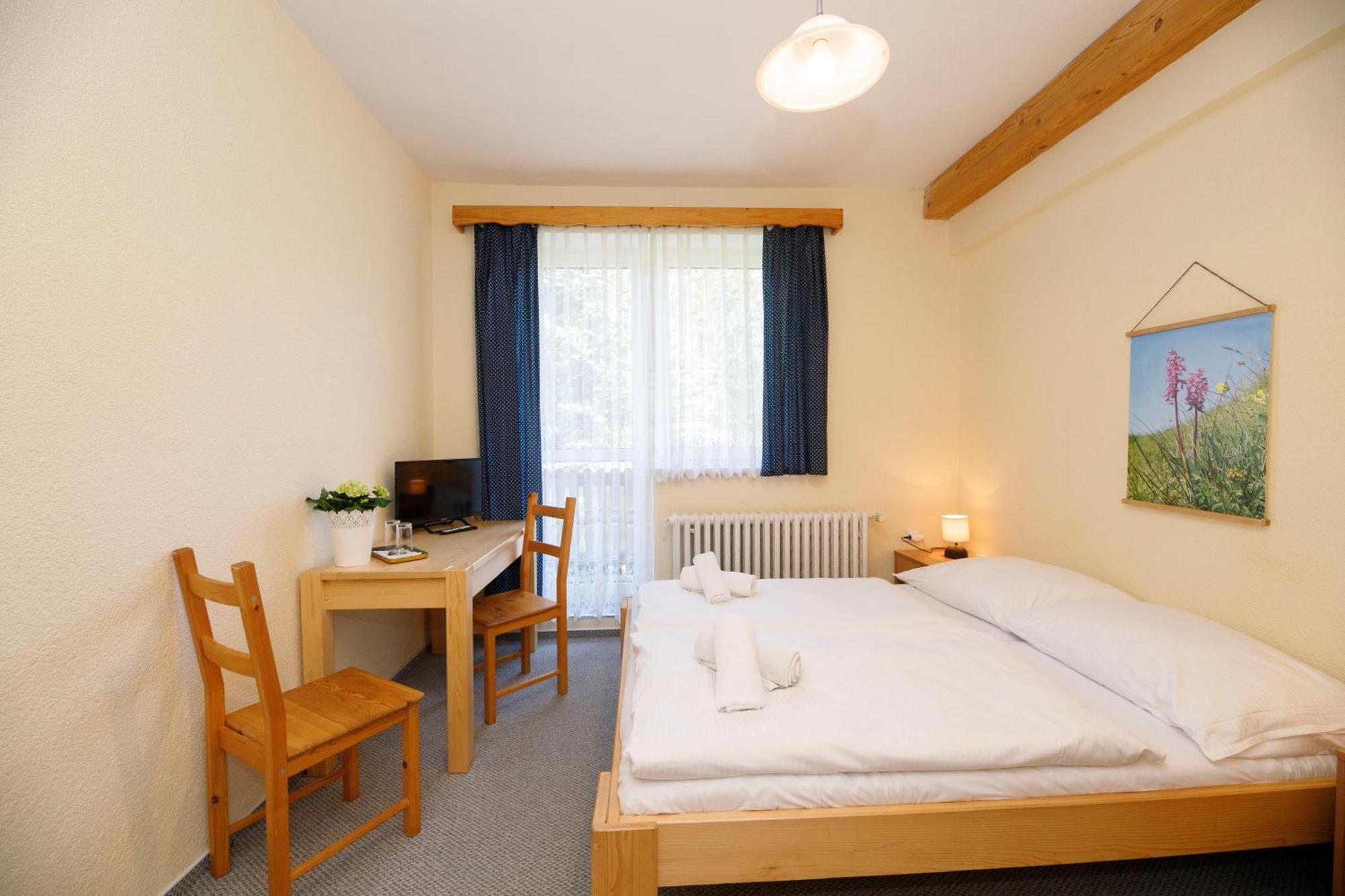 Horsky Hotel Kycerka Velké Karlovice Exteriör bild